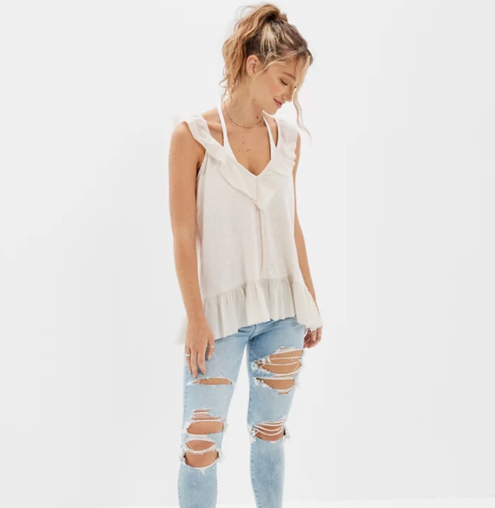 AMERICAN EAGLE | Women's Light Cream Ruffle V-Neck Tank Top NWOT